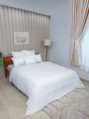 White/ White Twin Solid Reversible all season Comforter